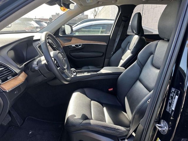 2023 Volvo XC90 B6 Plus 6-Seater