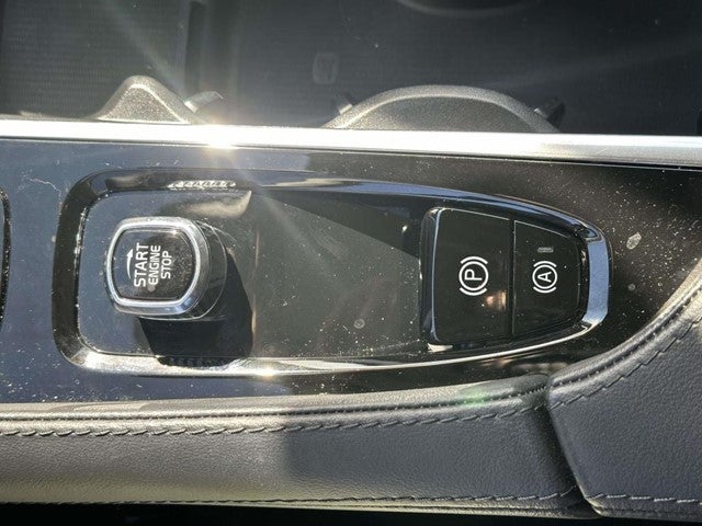 2023 Volvo XC90 B6 Plus 6-Seater