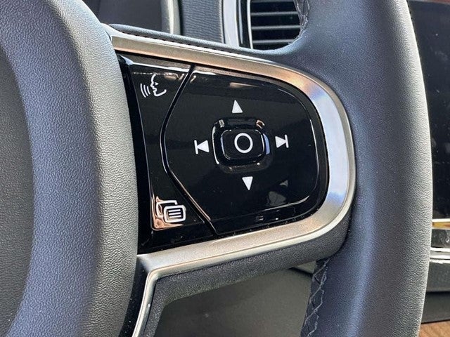2023 Volvo XC90 B6 Plus 6-Seater